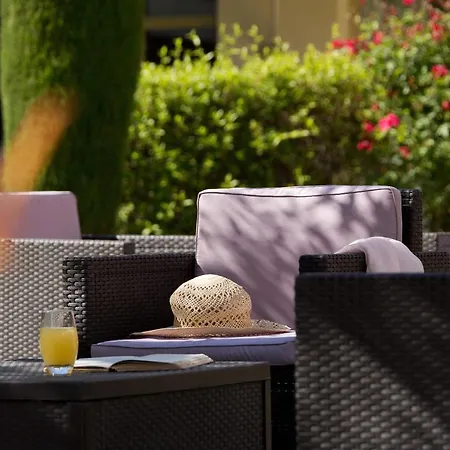 The Originals Residence, Les Strelitzias Juan-les-Pins