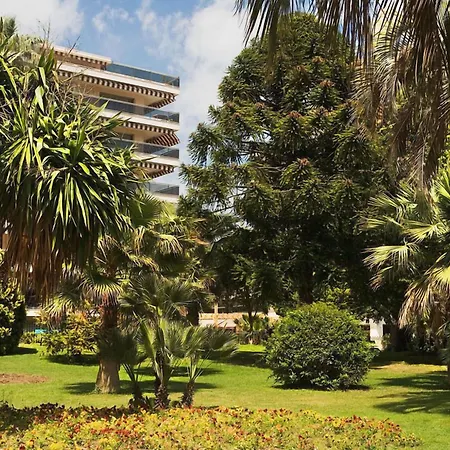 Lägenhetshotell The Originals Residence, Les Strelitzias 4*