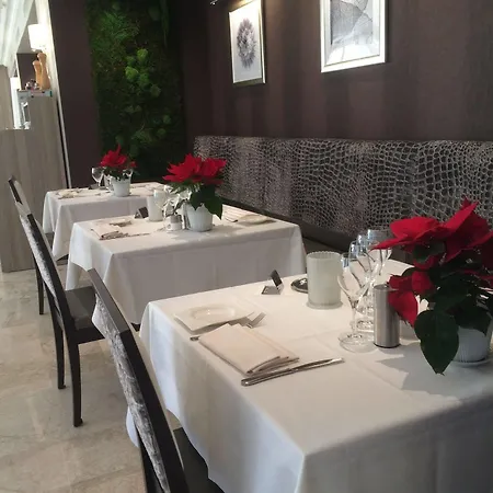 The Originals Residence, Les Strelitzias Lejlighedshotel