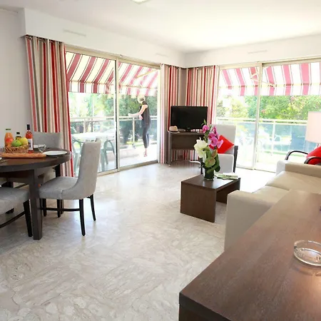 The Originals Residence, Les Strelitzias 4* Juan-les-Pins