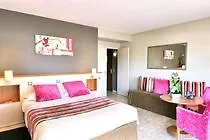 The Originals Residence, Les Strelitzias Lejlighedshotel