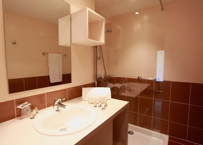 The Originals Résidence, Les Strélitzias Aparthotel 4*