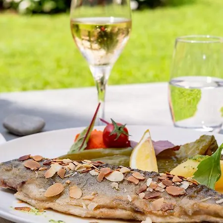 The Originals Residence, Les Strelitzias Aparthotel 4*