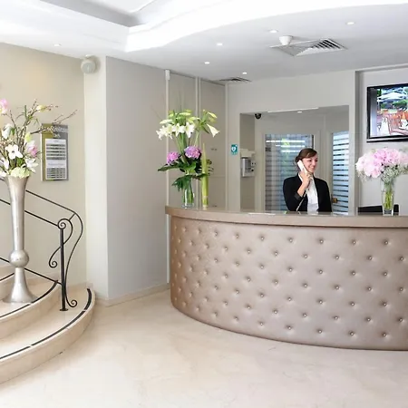 The Originals Residence, Les Strelitzias 4* Juan-les-Pins