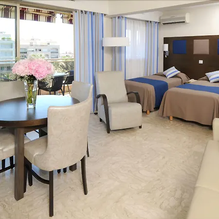 Ξενοδοχείο με διαμερίσματα The Originals Residence, Les Strelitzias 4*