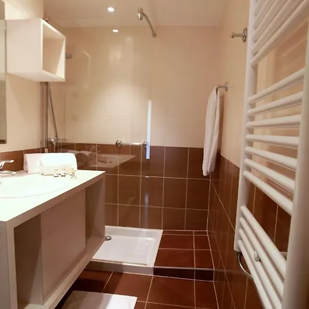 The Originals Residence, Les Strelitzias