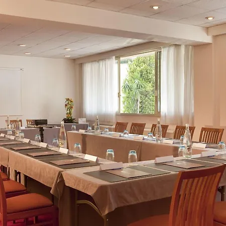 The Originals Residence, Les Strelitzias 4* Juan-les-Pins