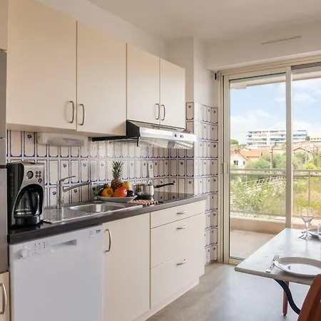 The Originals Residence, Les Strelitzias Juan-les-Pins