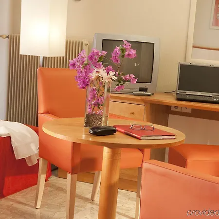 The Originals Residence, Les Strelitzias Juan-les-Pins