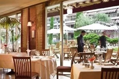 The Originals Residence, Les Strelitzias 4* Жюан-ле-Пен