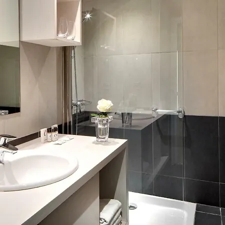 The Originals Residence, Les Strelitzias 4*