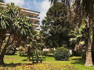 The Originals Residence, Les Strelitzias 公寓式酒店
